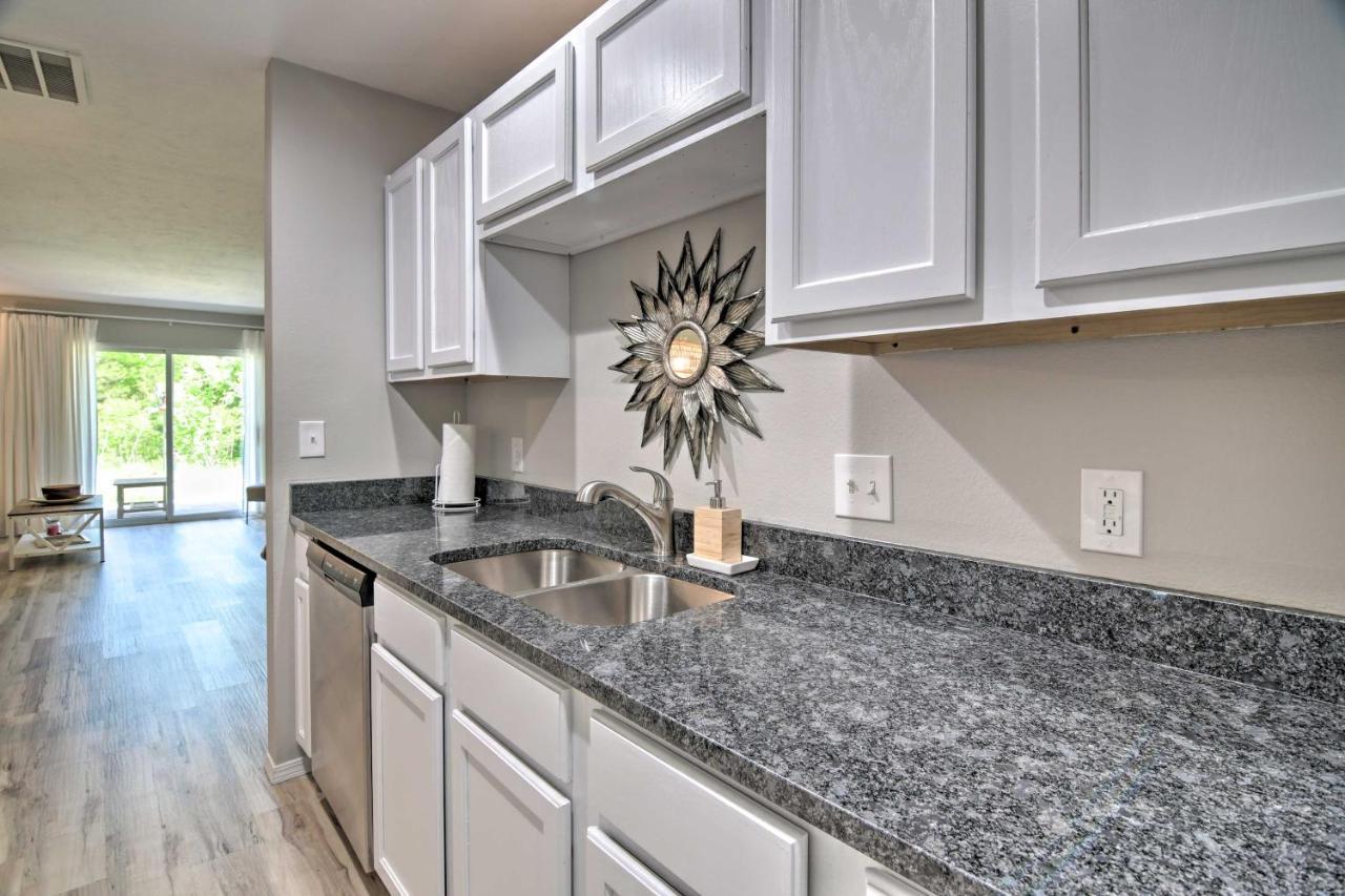 Apartment With Patio, 4 Mi To Silver Dollar City! Branson Kültér fotó